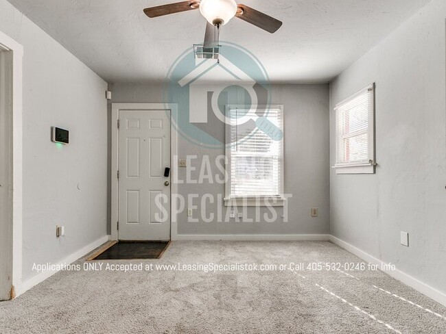 Building Photo - MOVE IN SPECIAL! Charming NW Oklahoma City...