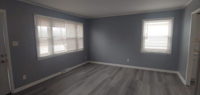 Building Photo - 3931 W Kaul Ave