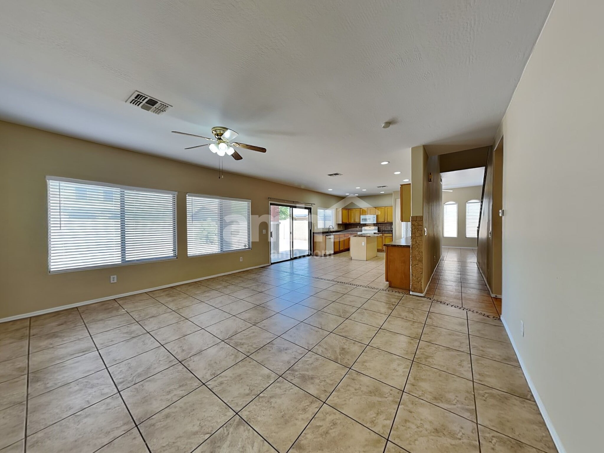 Building Photo - 5202 W Sunland Ave