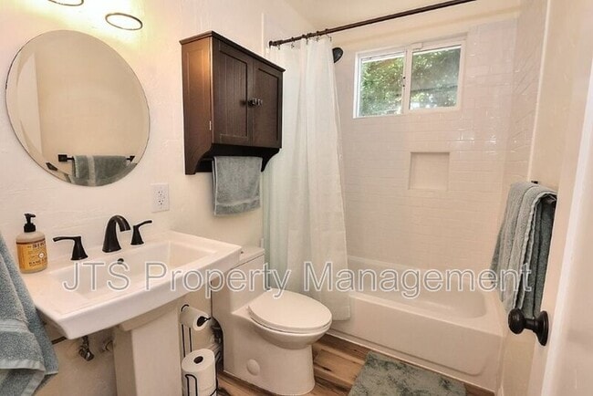 Building Photo - 6906 Pin Oak Ct