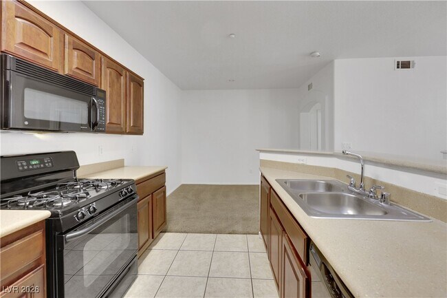 Building Photo - 5855 Valley Dr