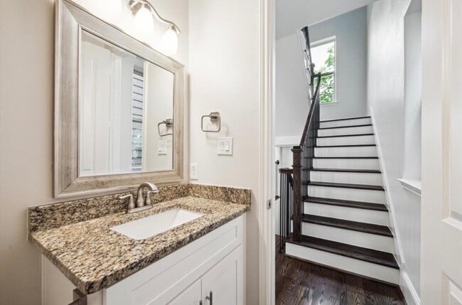 Building Photo - 1230 W 25th St