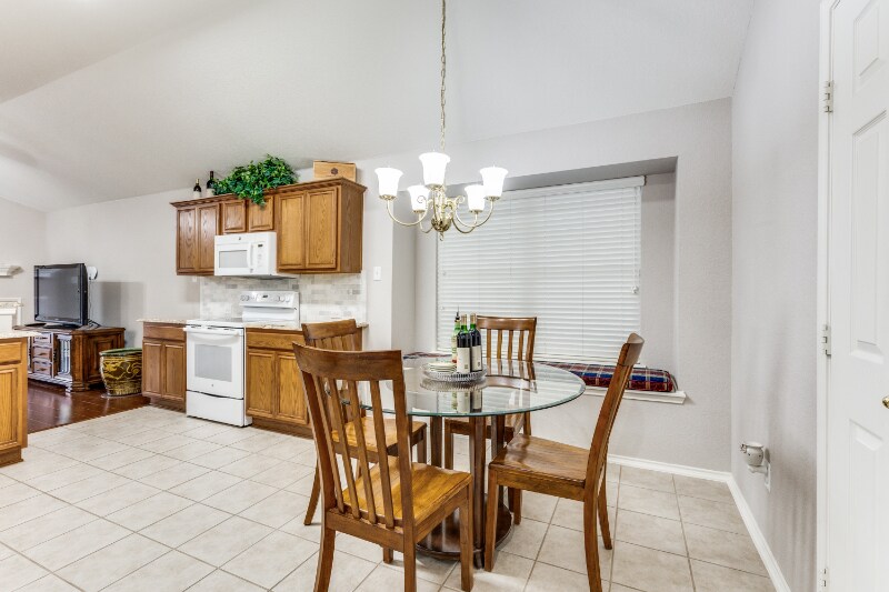 Building Photo - 4860 Ambrosia Dr