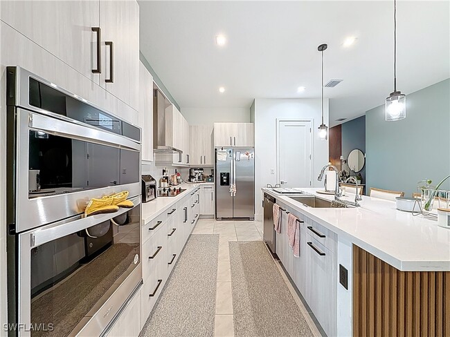 Building Photo - 5277 Lamone Ln