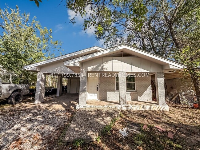 Primary Photo - 1400 E 25th St