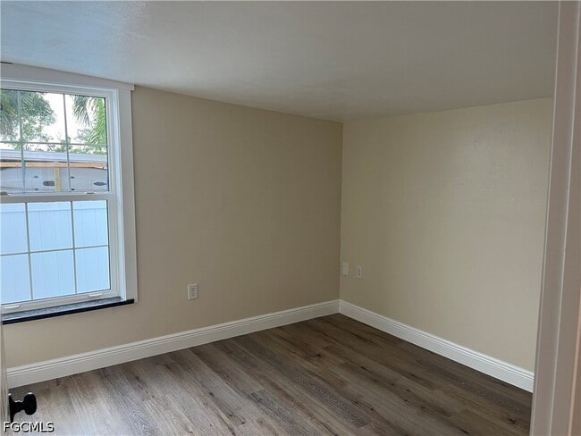 Building Photo - 4874 Pine Island Rd