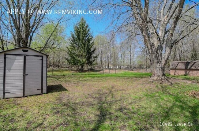 Building Photo - 3br 2ba 1cg ~ Security Deposit Free Altern...