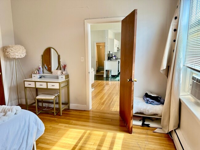 Building Photo - 199 Winthrop Rd