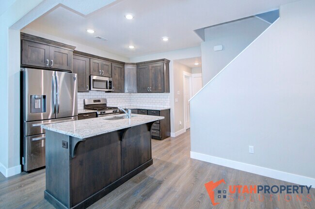 Building Photo - 12272 S Macdill Ct