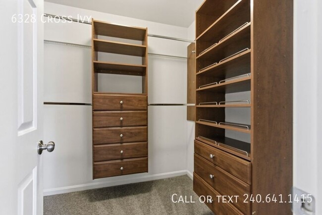 Building Photo - 6328 Cross Ivy Rd