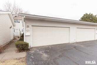 Building Photo - 3084 Parkwild Dr