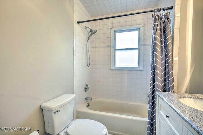 Building Photo - 18 Waterview Pl