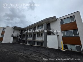 Building Photo - 1605 S Water St