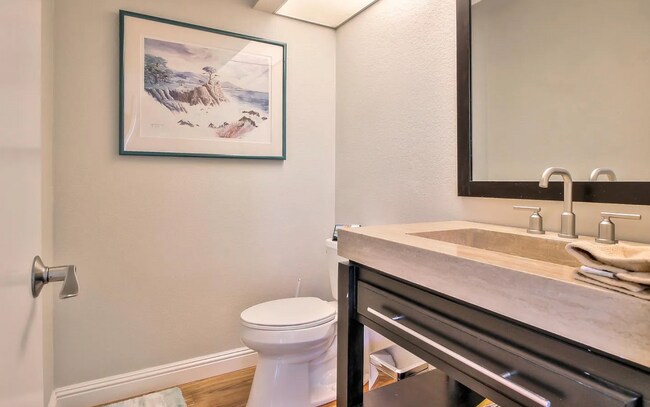 Building Photo - 3 bedroom townhome - Ridgemark
