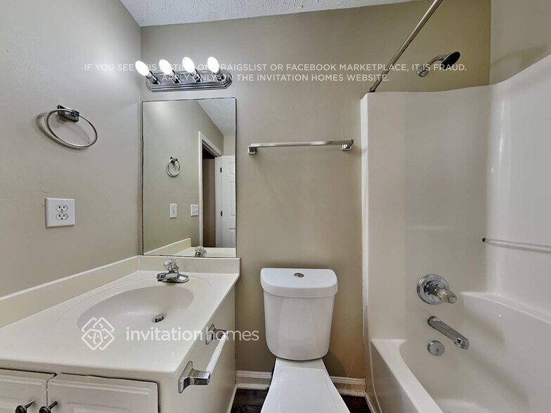Building Photo - 832 Sugar Oak Ln