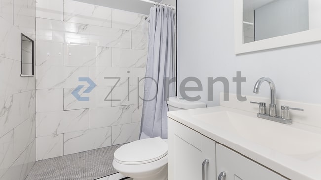 Building Photo - 429 Sheoah Blvd