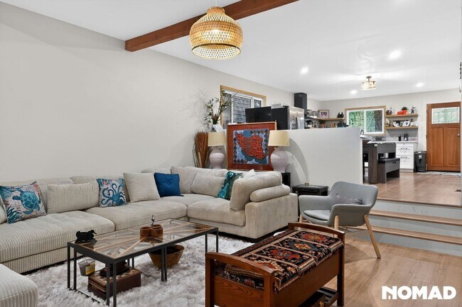 Building Photo - Charming 3BR Duplex in Incline Village