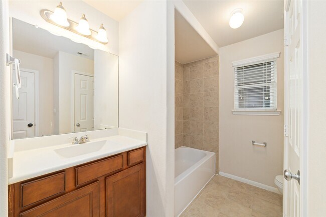 Building Photo - 8919 Inglebrook Ln