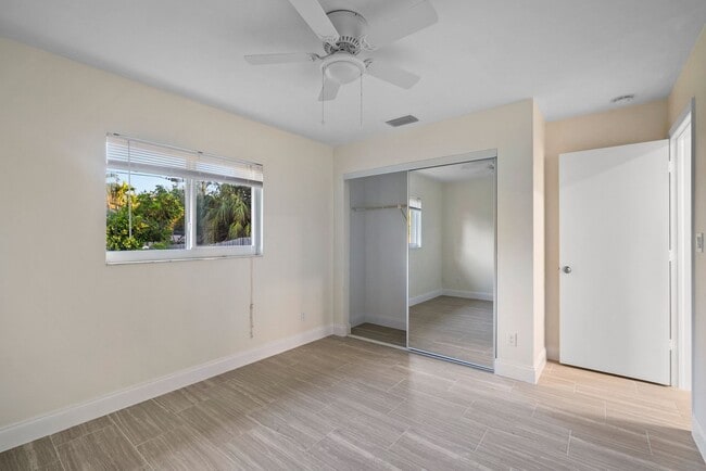 Building Photo - ANNUAL RENTAL - 2 Bedroom, 1 Bath w/ Garag...