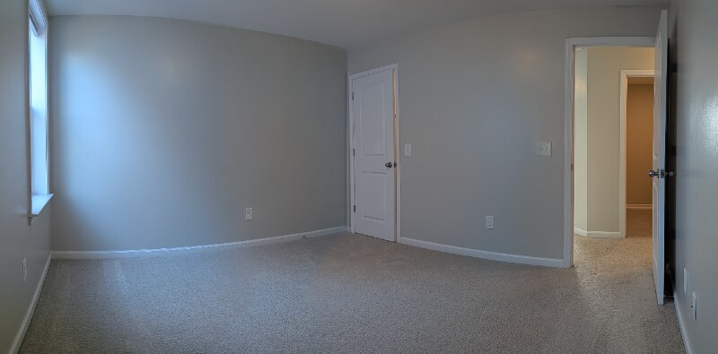 Building Photo - 115 Yorkshire Dr