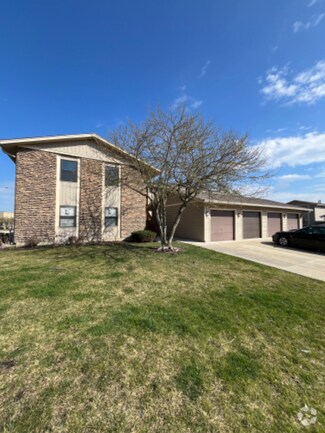 Building Photo - 5820 Wilshire Ct