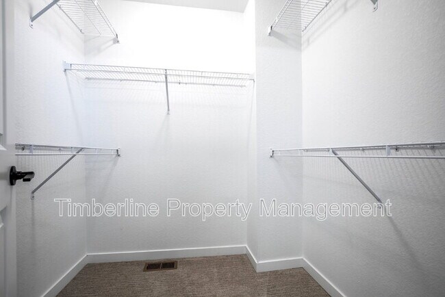 Building Photo - 5833 Spring Breeze Dr
