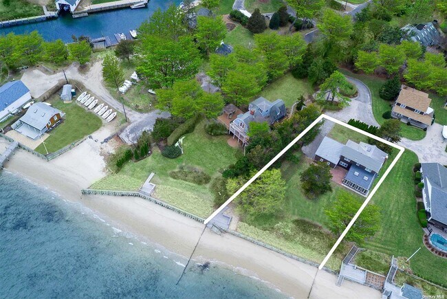 Primary Photo - 1155 Old Harbor Rd