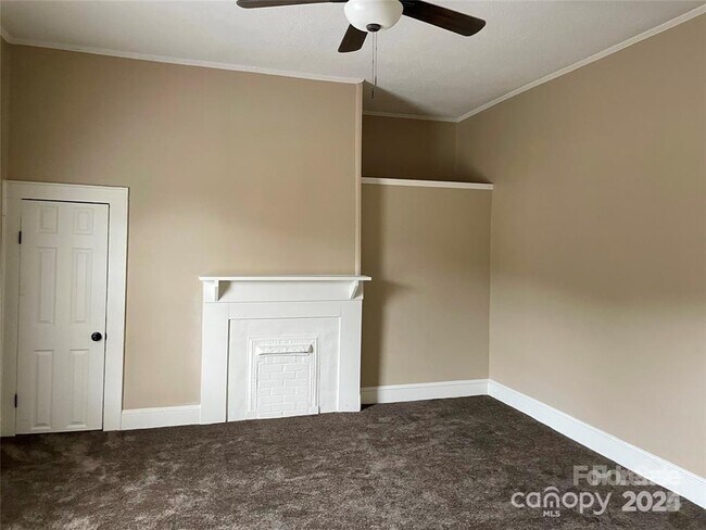 Building Photo - 1506 Wembley Dr