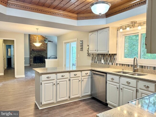 Building Photo - 3302 Aquia Dr