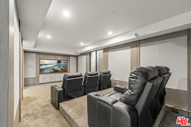 Building Photo - 1847 Coldwater Canyon Dr