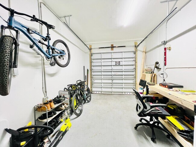 Building Photo - 210 NW 126th St