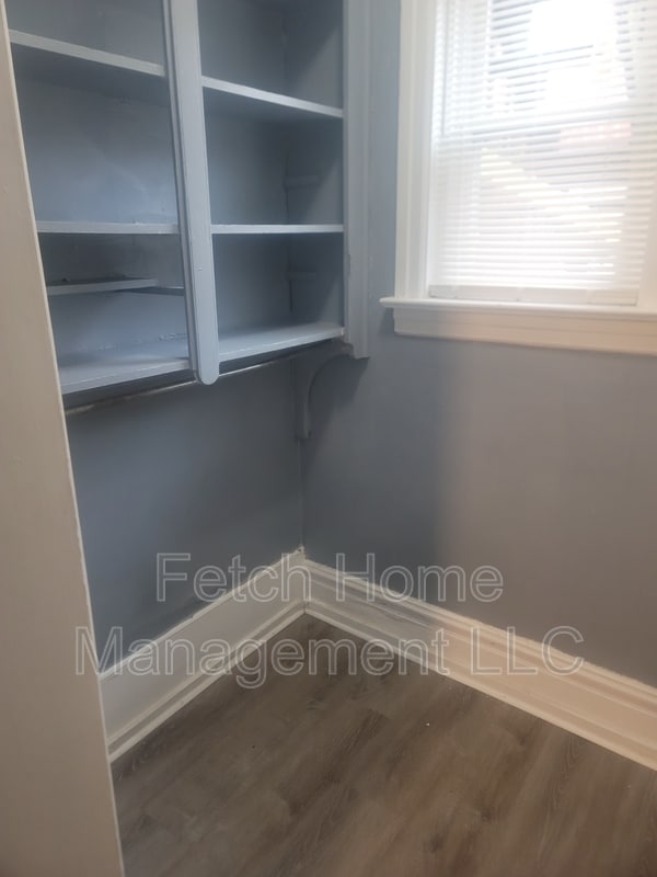 Building Photo - 19 S 19th St