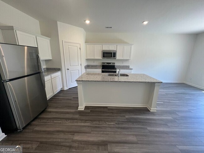 Building Photo - 7760 Sudbury Cir