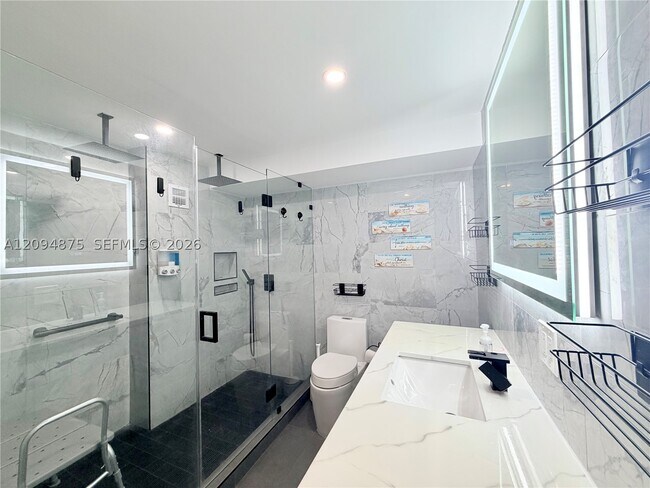 Building Photo - 2201 S Ocean Dr