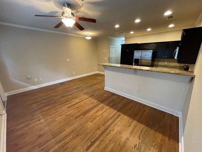 Building Photo - ROOMMATE MATCHING - PRE-LEASING FOR AUGUST 6TH, 2026!