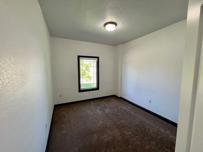 Building Photo - 3106 66th Ave Ct