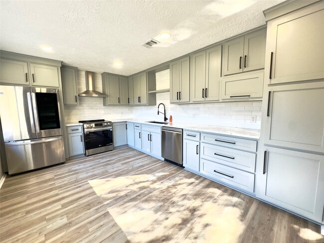 Building Photo - 3519 Acorn Way Ln