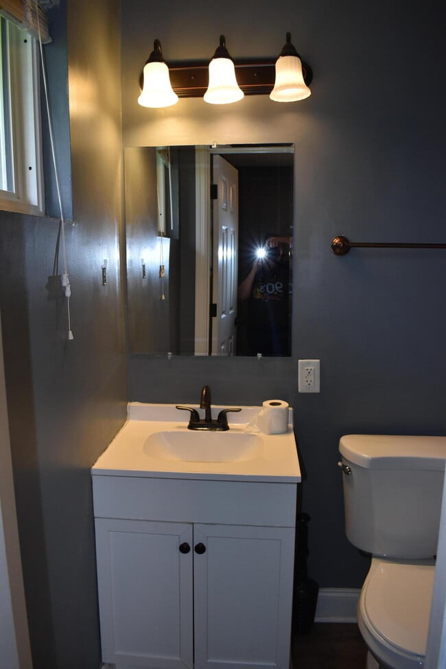 Building Photo - 2922 Nighthawk Dr