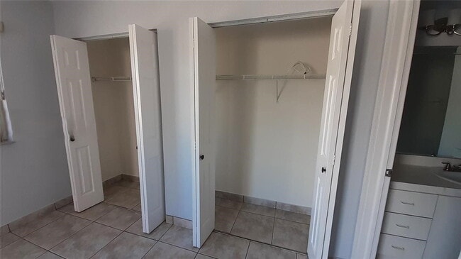 Building Photo - 7640 NW 182nd Terrace