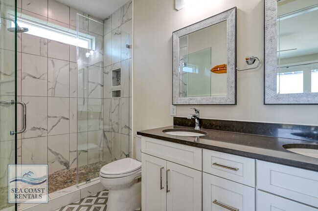 Building Photo - OFF-SEASON MONTHLY RENTAL - IT'S A BIG DILL!!