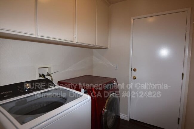 Building Photo - 45093 Corte Camellia