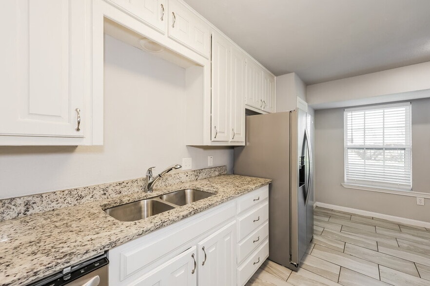 Building Photo - 5719 Myers Rd