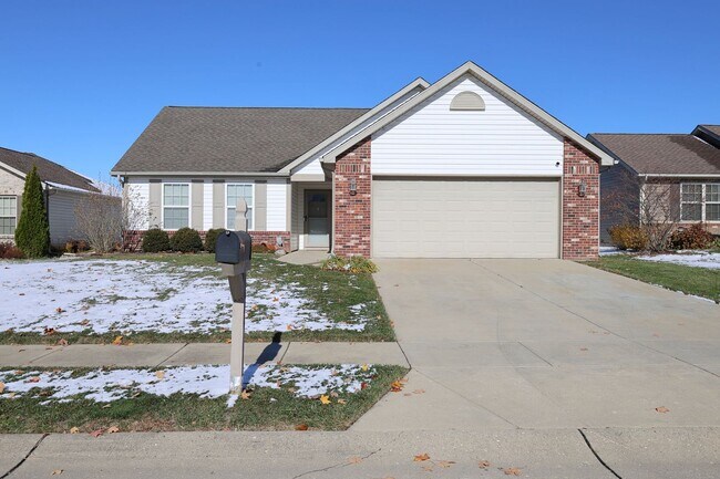 Building Photo - Room Share Rental: Spacious 2 Bedroom / 2 ...