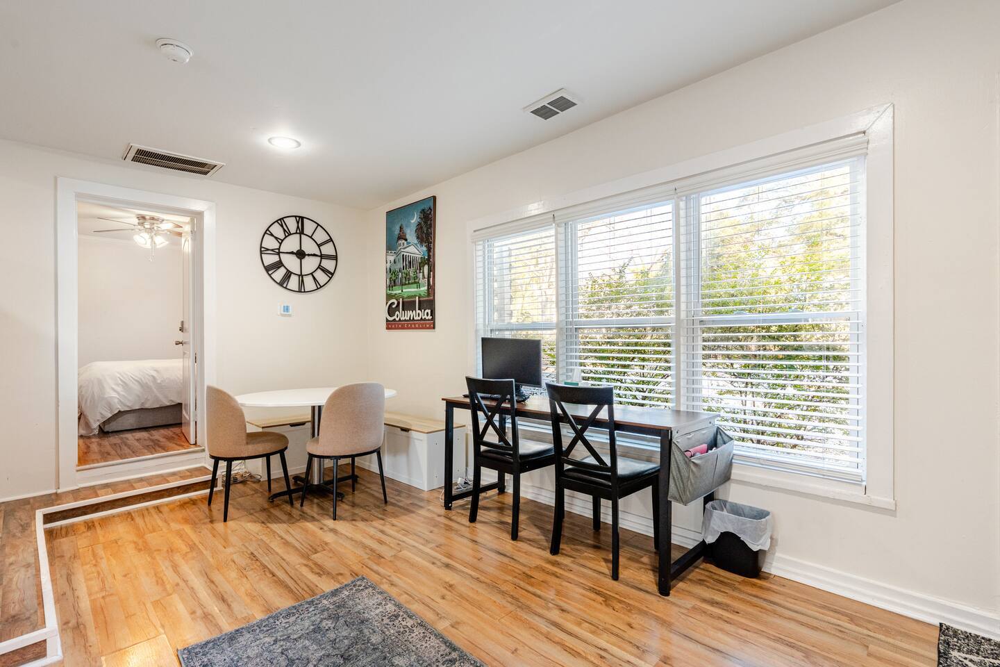 Building Photo - 3718 Live Oak St