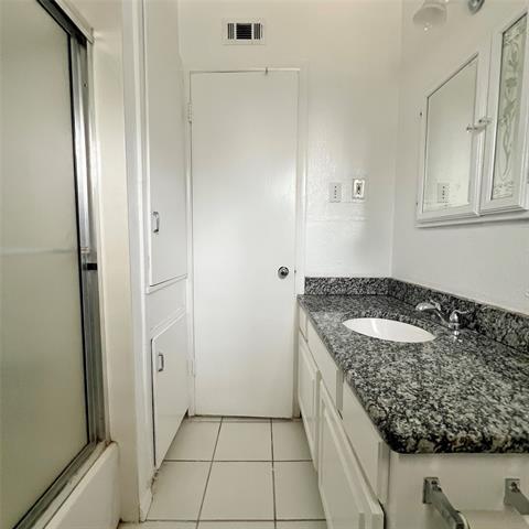 Building Photo - 4149 Lovers Ln