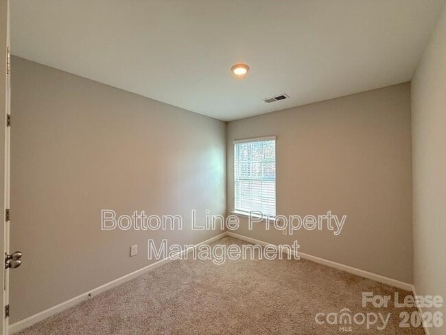 Building Photo - 6104 Guildford Hill Ln