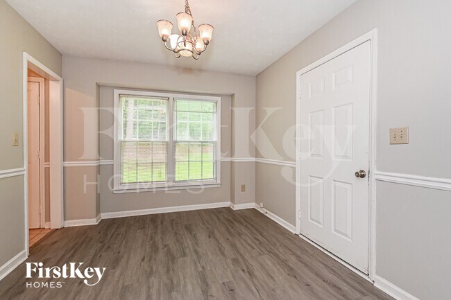 Building Photo - 3900 Hadley Farm Dr
