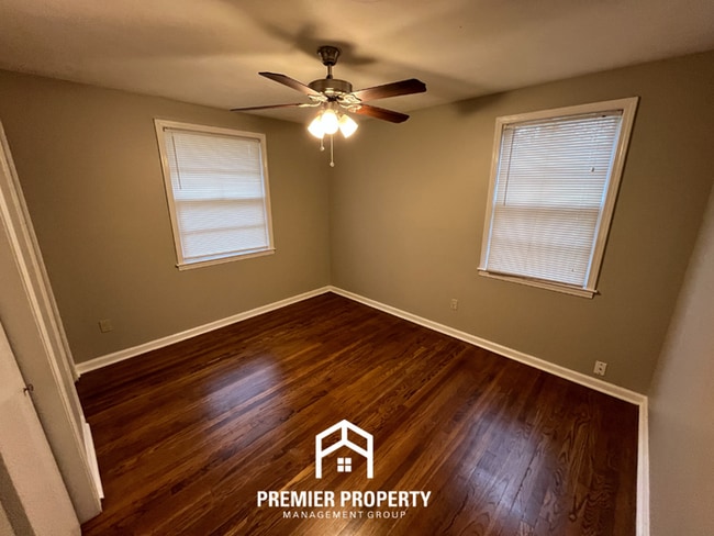 Building Photo - Charming 3BR/1.5BA Memphis Home with Hardwood Floors, Deck & Large Fenced Yard