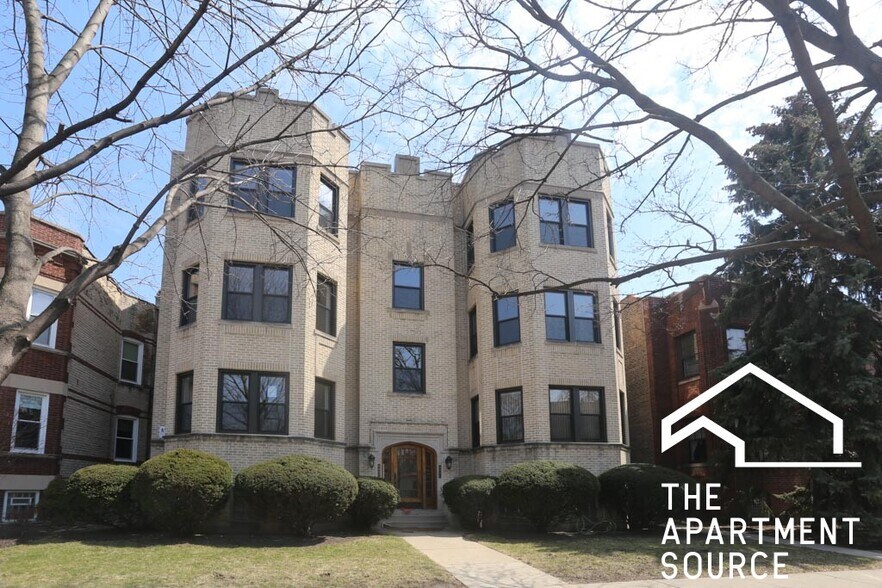 Building Photo - 4447 N Rockwell St