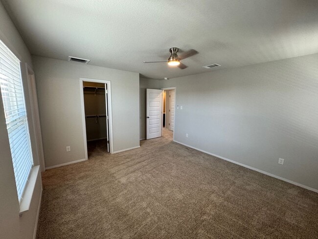 Building Photo - New & Modern Beach Like Home - 2/2.5 - Cas...